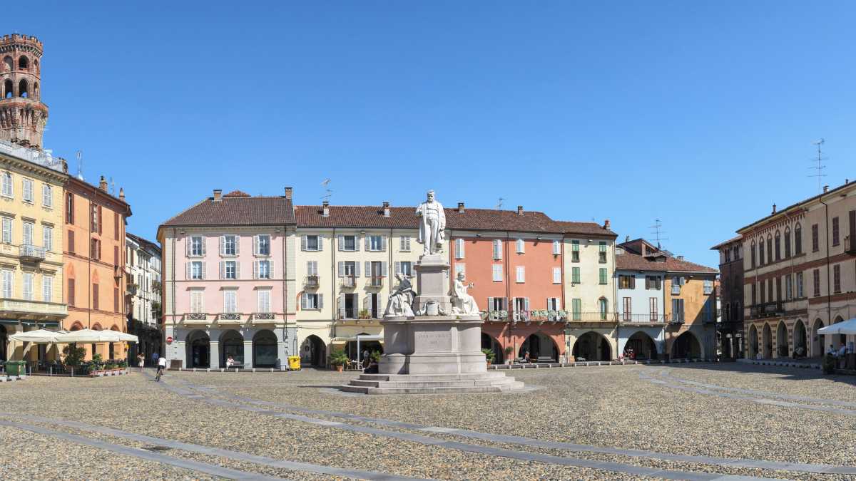 Feste ed Eventi a Vercelli: Un Viaggio tra Tradizioni e Cultura