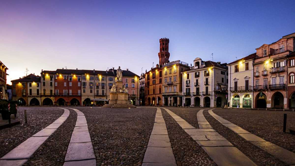 Guida Pratica per Arrivare a Vercelli: La Capitale Europea del Riso