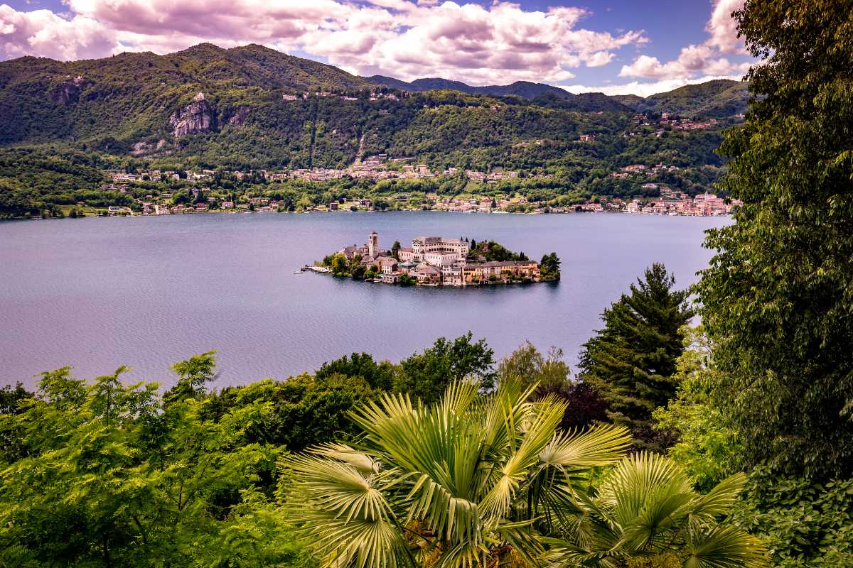 Scorci romantici di Orta San Giulio al tramonto