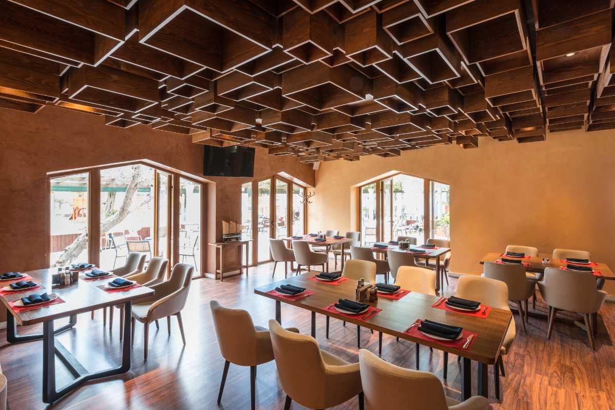 Assaggio di piatti tipici novaresi in un ristorante locale